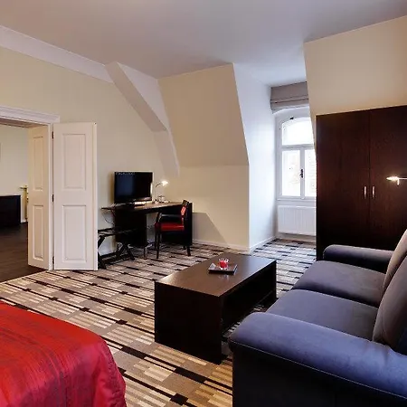 Karlova 25 * Prag