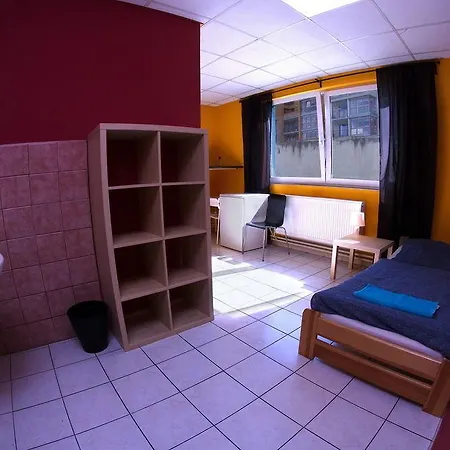 Seven Hostel *