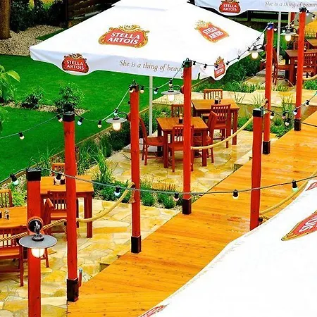 St. Tropez מלון 4*