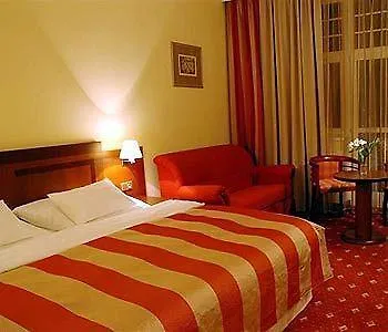 Hotel Villa 4* Prága