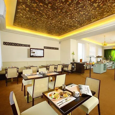 Hotel Grand International - Czech Leading