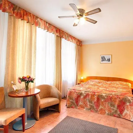 Hotell Seifert 4*