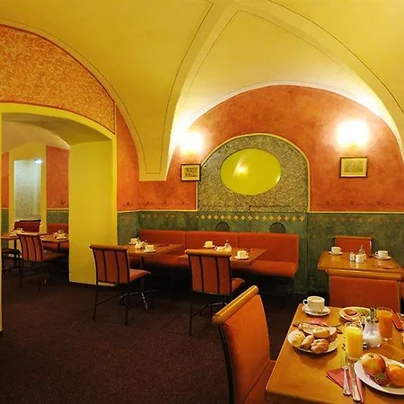 فندق ذا تشارلز 4*