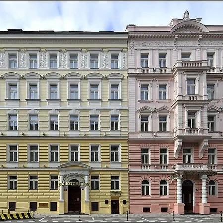 Alqush Downtown Prague