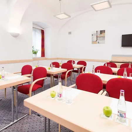 Hotell Exe Park 3*