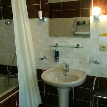 Lucie Guest house