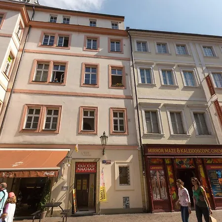 Royal Mustek Apartamento