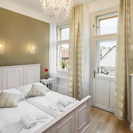 Templova Old Town Apartment *