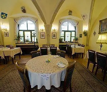 Otel Cerny Slon