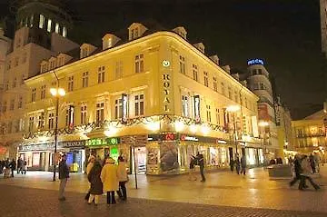 Floor 4* Praga