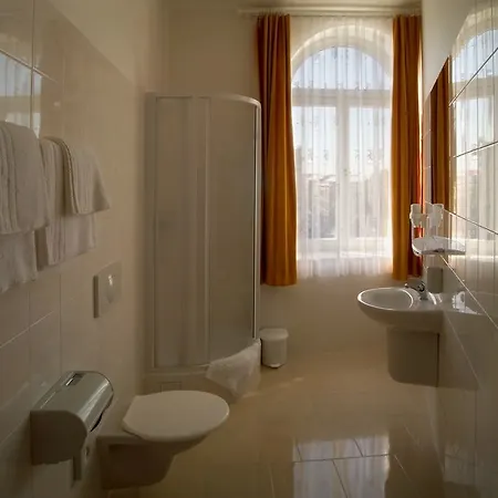 Hotel Centre Plaza 3*
