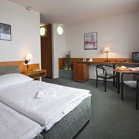 Comfort Hotel 4*