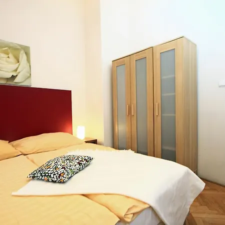 Theatre Apartamento *