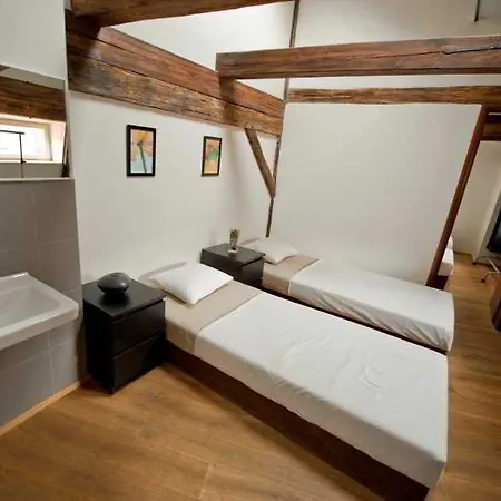 Bohemia Centre Apartment *