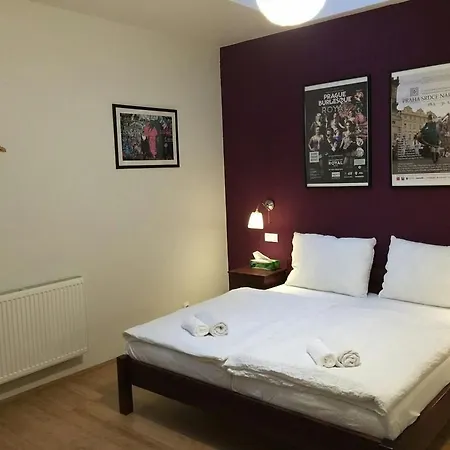 Central Studios 3*