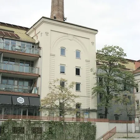 Apartamento Modern And Cozy Close To Center Praga