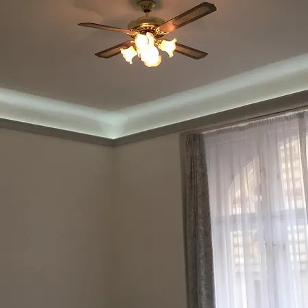 Reznicka 3 Apartamento Praga