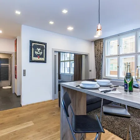 Апартаменты Wishlist Residences - Karlin Free Parking