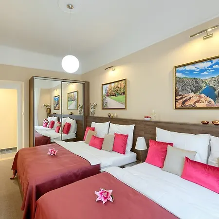 Milada Aparthotel 4*