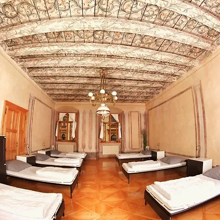 Hostel Homer - Old Town Square *