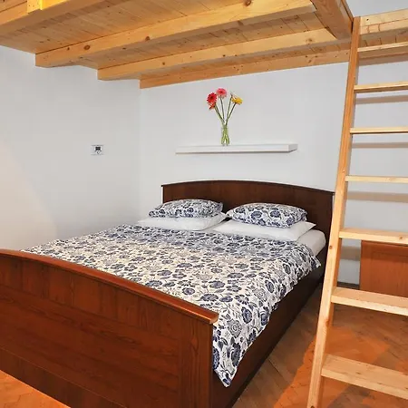 Apartment In Vinohrady Prague