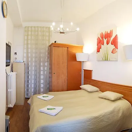 Hostel Free Zone *