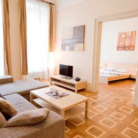 Bohemia Centre Apartment *