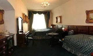 Hotel U Zlateho Stromu By Bhg Praga