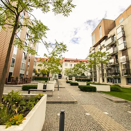דירה Korunni Dvur 130m2, 2 Free Parkings פראג