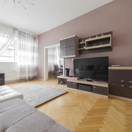 Apartment Zahrebska *