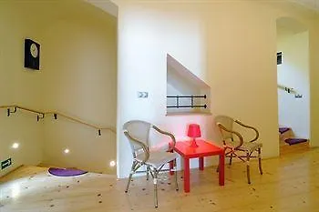 Homer - Old Town Square Hostel Prague