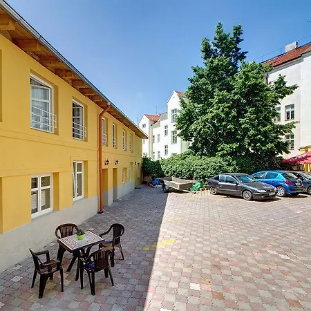 Отель House Zizkov 3*