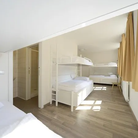 Safestay Charles Bridge Hostel Praga
