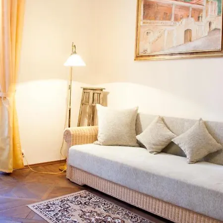 U Zlateho Jelena 4* Prag