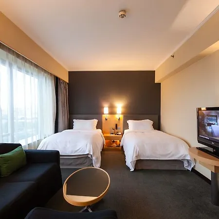 Pentahotel Hotel