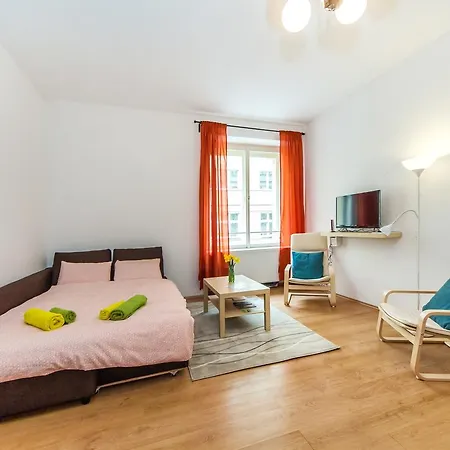 Mika's Palladium Apartment *