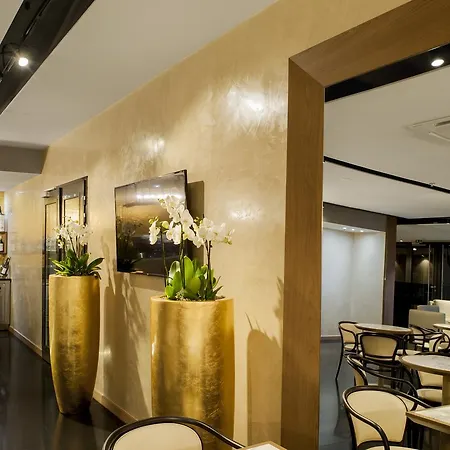 Royal Hotell