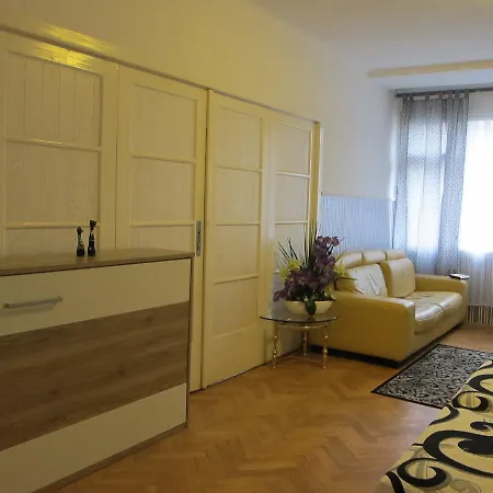 Bed & Breakfast Arabesque Accommodation 3*