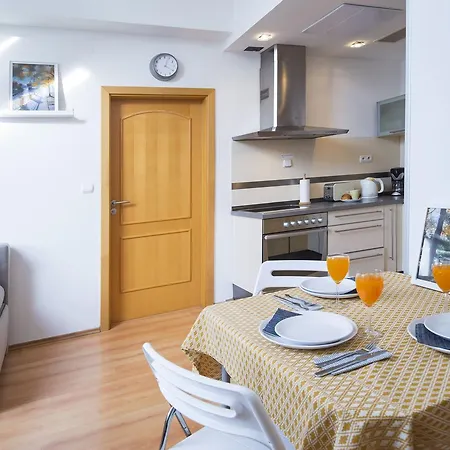 Modern Opatovická Apartment