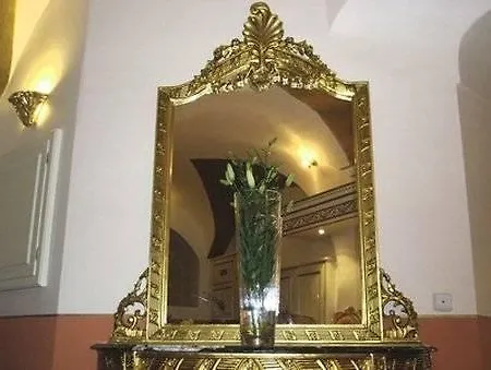 Lobster Aparthotel