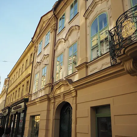Appartamento Harrachovsky Palace *