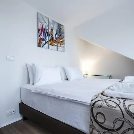 Jagellonska 3* Prague