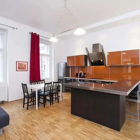 V Lesíčku Apartamento *