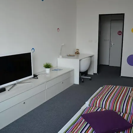Aerorooms Hotell 2*