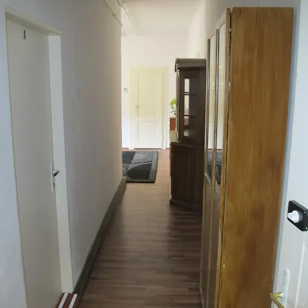 All Seasons Hostel *