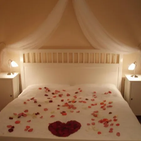 Lucie Guest house