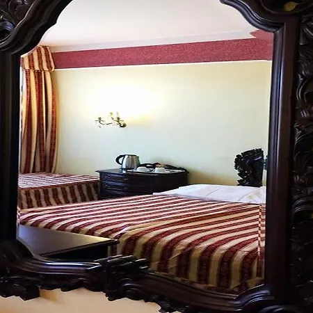 King Charles Boutique 4* Praha