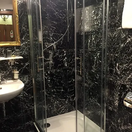 Hotel King Charles Boutique 4*
