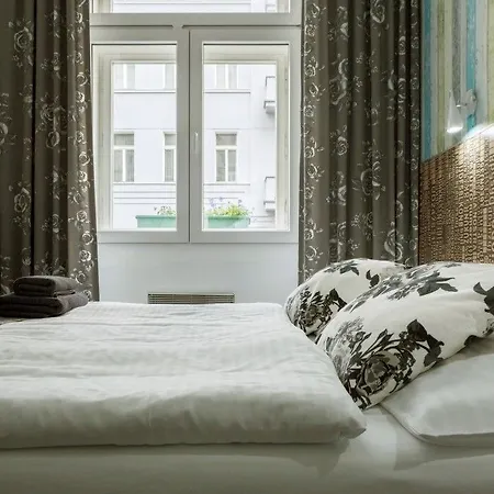 Hotell Royal Court 3*