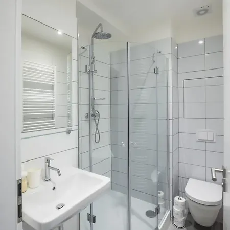 Jagellonska Aparthotel 3*